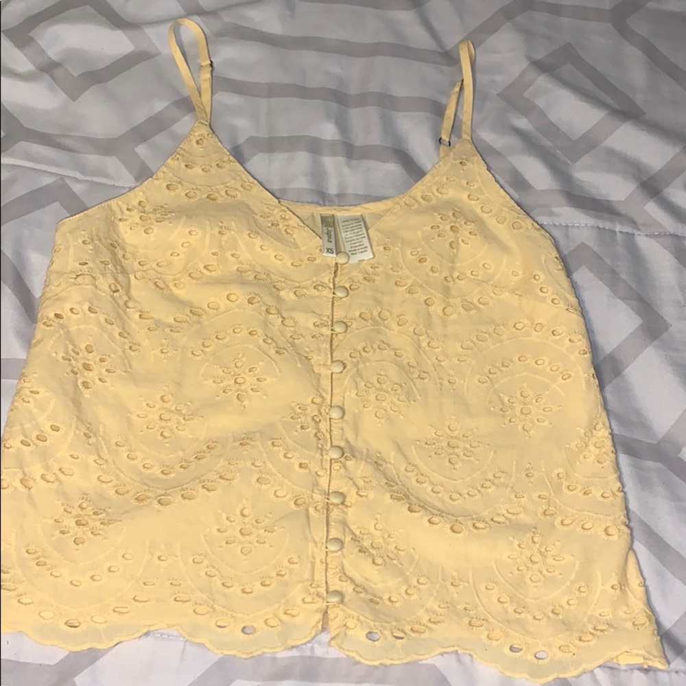 Light yellow Lace tank top